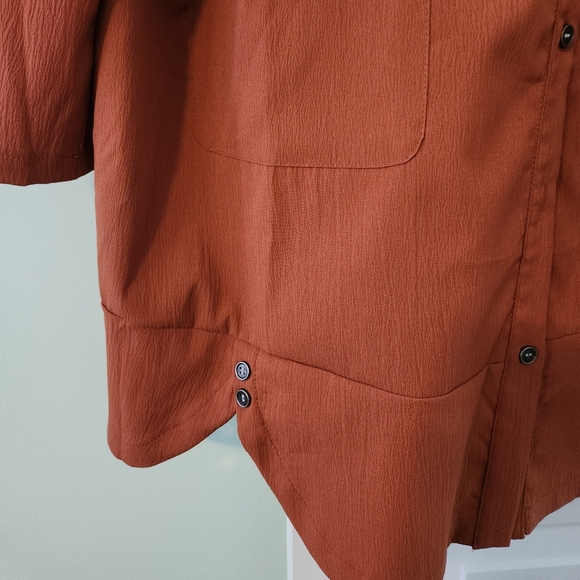 Shein Curve Lightweight Button-down Top - Picture 3 of 6